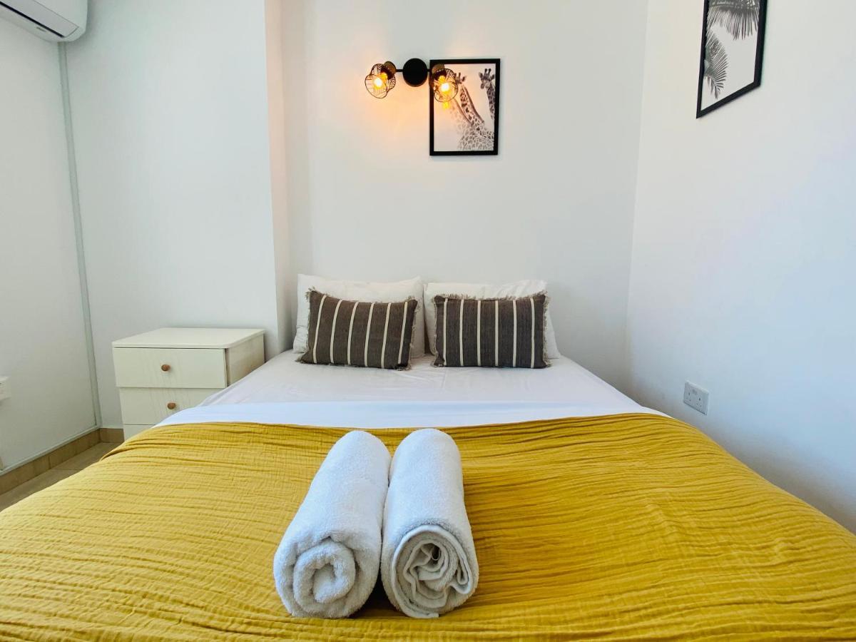 Serena'S 2-Br Apartment In Larnaca Exterior foto