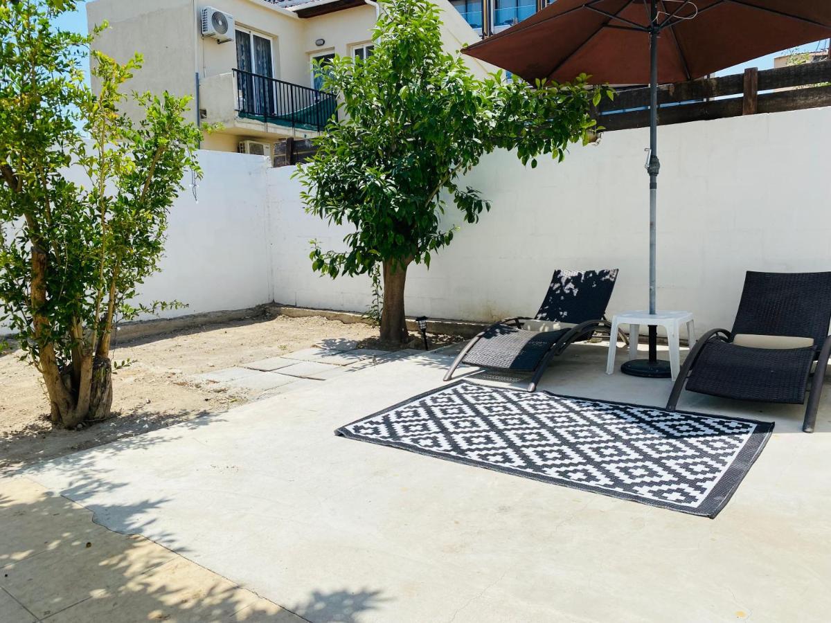 Serena'S 2-Br Apartment In Larnaca Exterior foto